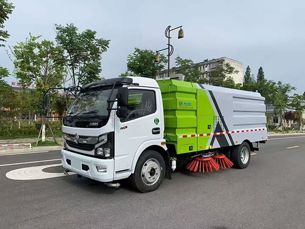 CLW5120TXS6型洗扫车